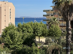 appartement à la vente -   83980  LE LAVANDOU, surface 88 m2 vente appartement - APR738810